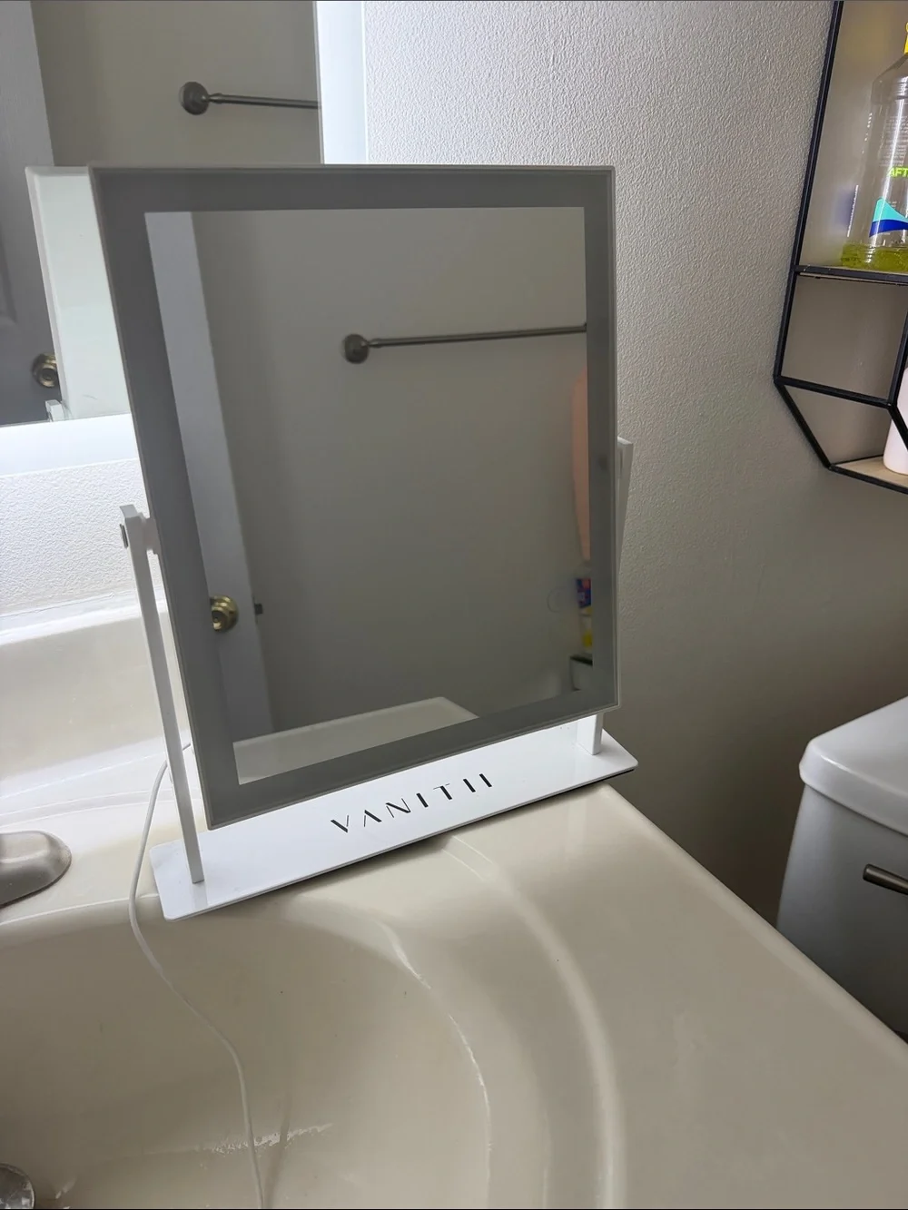 VANITII Bluetooth Vanity LED Lighted Mirror